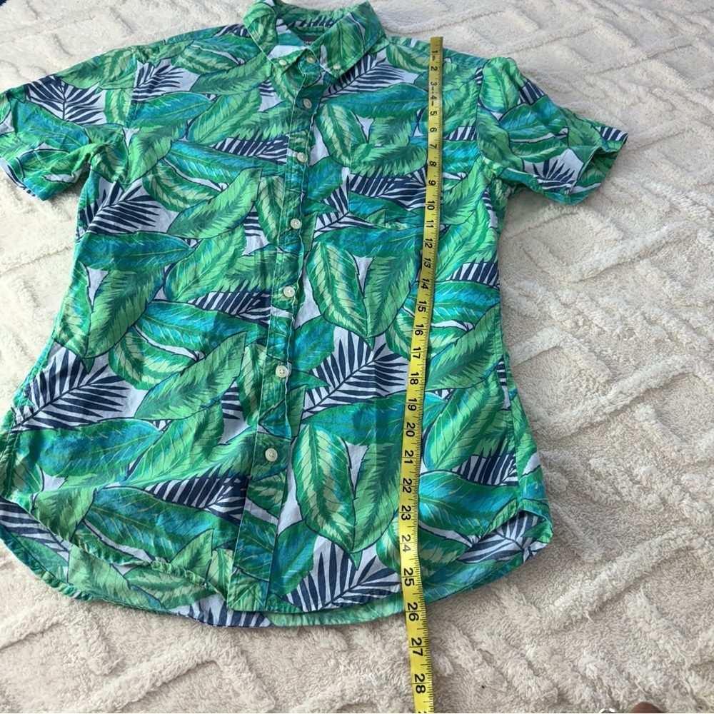 Bonobos slim fit green short sleeve button down Hawaiian shirt men’s size small